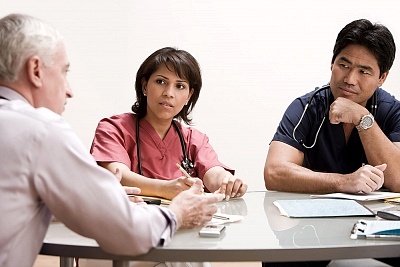 白癜风会陷入哪些治疗误区