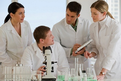 ���ڰ�����������