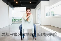 夏季白癜风患者要注意什么